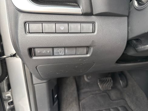 Used 2023 Nissan Rogue SV image 23