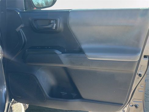 Used 2023 Toyota Tacoma SR image 10
