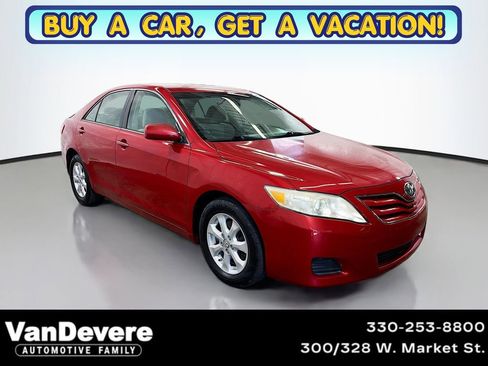 Used 2011 Toyota Camry LE w/ LE Extra-Value Pkg FWD image 1