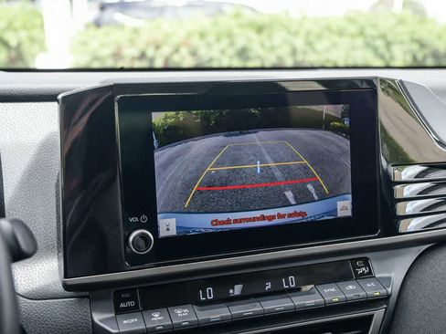 Used 2025 Toyota Camry LE FWD image 23