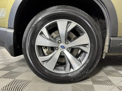 Used 2024 Subaru Ascent Premium w/ Convenience Package image 47