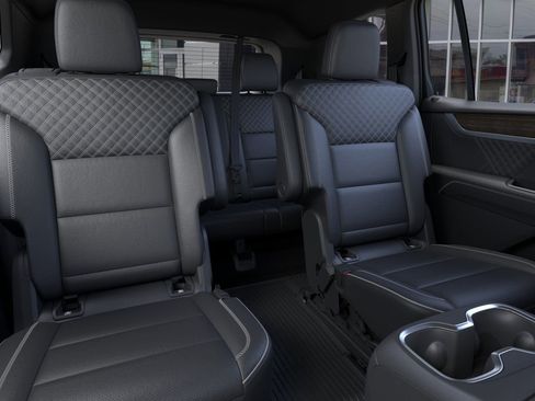 New 2026 GMC Acadia Denali w/ Super Cruise Package image 17