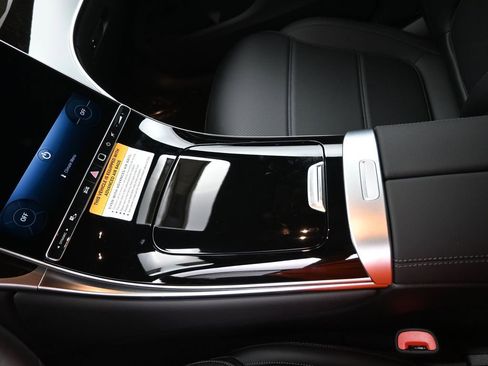 New 2025 Mercedes-Benz GLC 300 GLC 300 image 15