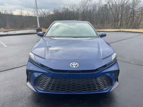 New 2026 Toyota Camry SE image 8