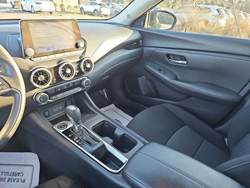 Used 2024 Nissan Sentra SV image 31