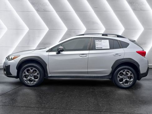 Used 2021 Subaru Crosstrek 2.5i Sport w/ Moonroof Package image 2