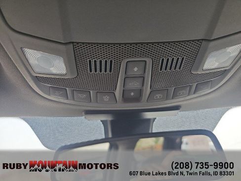 Used 2018 Ford F250 Lariat w/ Lariat Ultimate Package AWD/4WD image 32