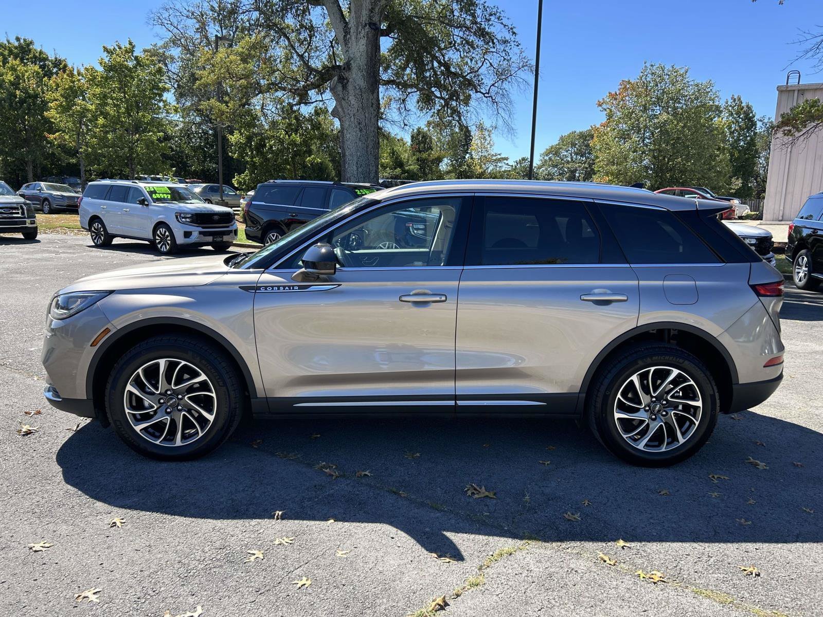 Certified 2020 Lincoln Corsair FWD w/ Equipment Group 101A image 8