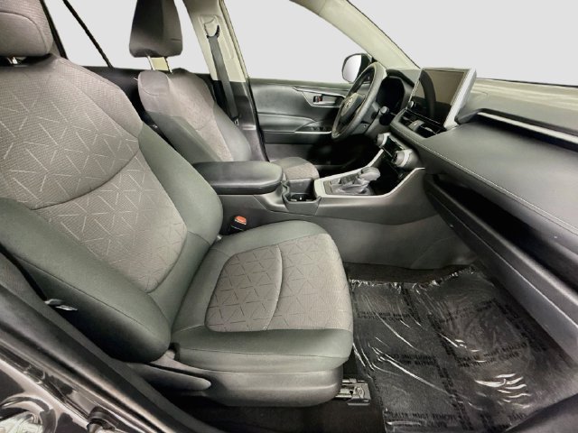 Certified 2023 Toyota RAV4 XLE AWD/4WD image 28