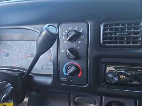 Used 2001 Dodge Ram 2500 Truck 4x4 Quad Cab image 17