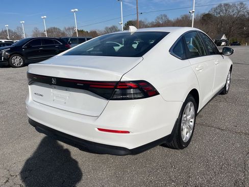 Used 2025 Honda Accord LX image 5