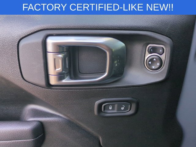 Certified 2025 Jeep Gladiator Rubicon w/ Convenience Group AWD/4WD image 13