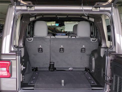 New 2025 Jeep Wrangler Unlimited Rubicon w/ Technology Group image 13