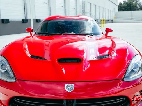 Used 2014 SRT Viper GTS w/ GTS Laguna Interior Package RWD image 26