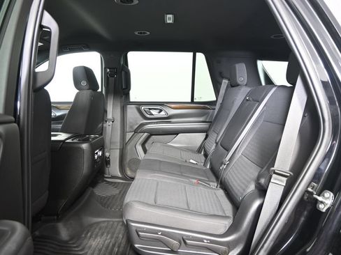 Used 2022 GMC Yukon SLE AWD/4WD image 18