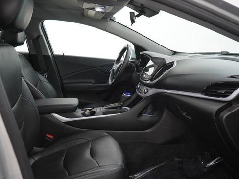 Used 2018 Chevrolet Volt LT w/ LT Driver Confidence Package FWD image 11