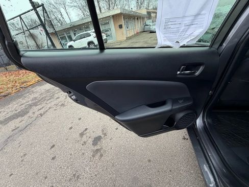 Used 2020 Toyota Prius Prime XLE image 20