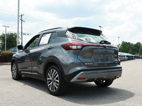 Used 2024 Nissan Kicks SR FWD image 8
