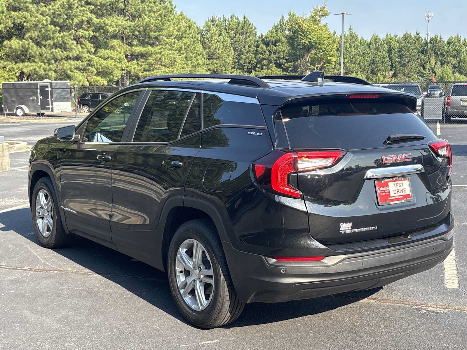 Used 2023 GMC Terrain SLE w/ Driver Convenience Package FWD image 21