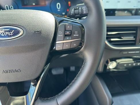 Used 2025 Ford Escape Platinum AWD/4WD image 5