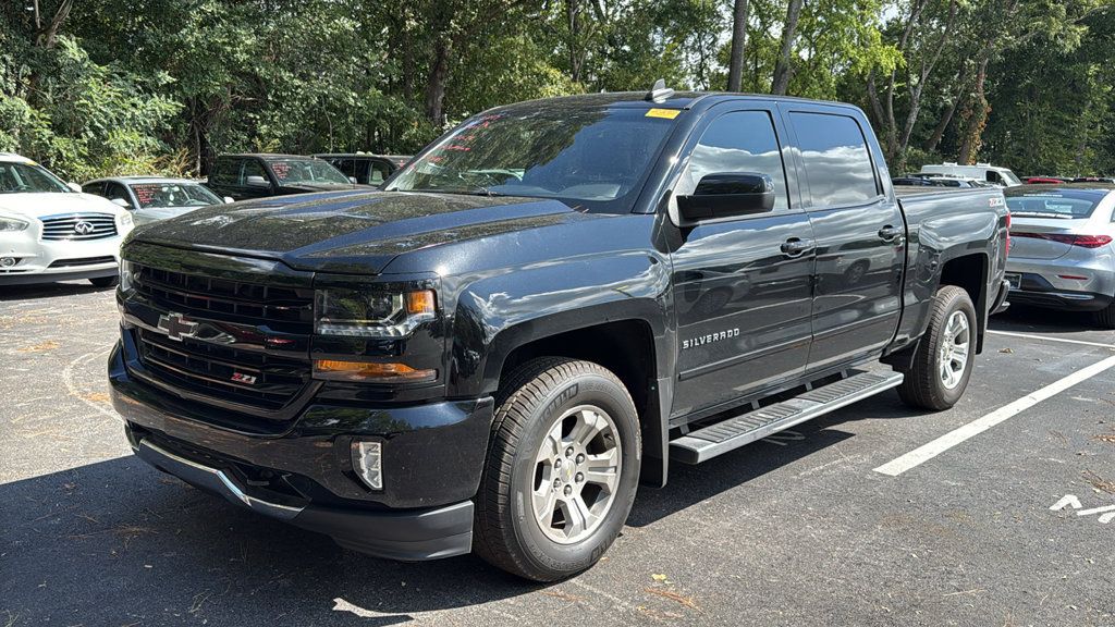 Used 2017 Chevrolet Silverado 1500 LT w/ All Star Edition AWD/4WD image 7
