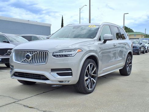 Certified 2023 Volvo XC90 B6 Plus AWD/4WD image 3