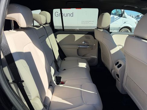 New 2026 Mercedes-Benz GLB 250 4MATIC image 19
