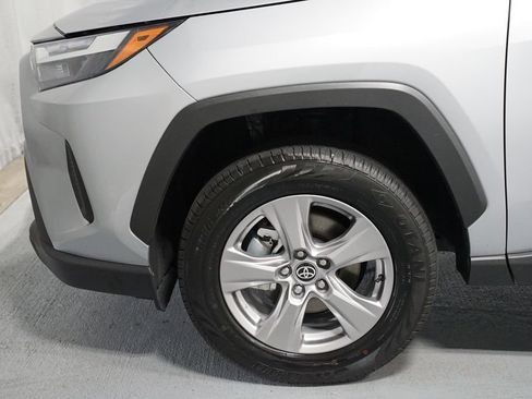 Certified 2025 Toyota RAV4 XLE FWD image 5
