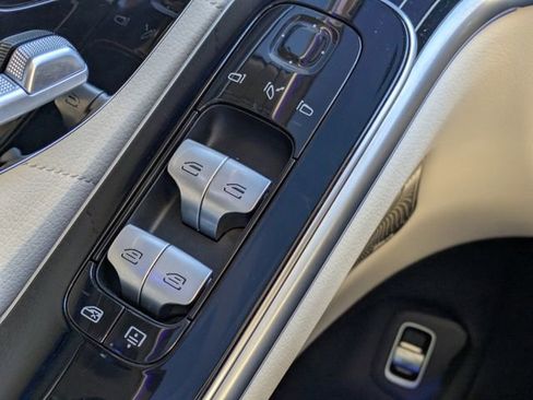 Used 2022 Mercedes-Benz S 580 4MATIC Sedan image 30