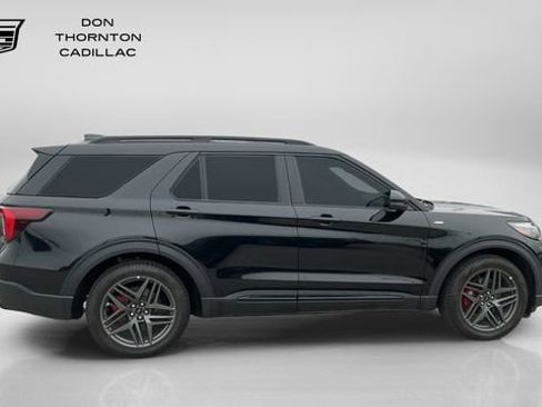 Used 2025 Ford Explorer ST-Line w/ Premium Package RWD image 6