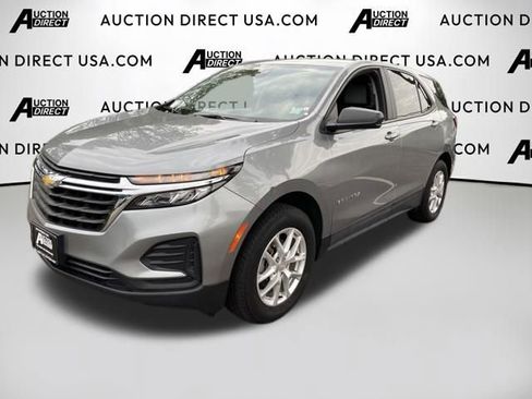 Used 2023 Chevrolet Equinox LS w/ LS Convenience Package AWD/4WD image 1