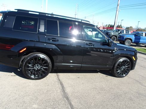 Certified 2025 Hyundai Santa Fe Calligraphy image 8