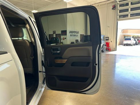 Used 2017 Chevrolet Silverado 1500 LTZ w/ Texas Edition image 31