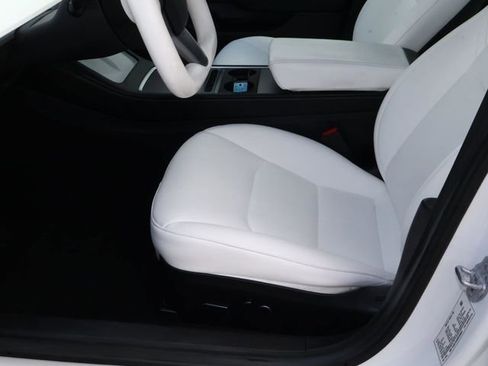 Used 2021 Tesla Model 3 Standard Range Plus RWD image 12