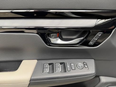 Used 2023 Honda CR-V EX-L image 10