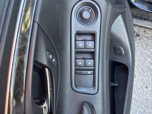 Used 2016 Buick LaCrosse image 10