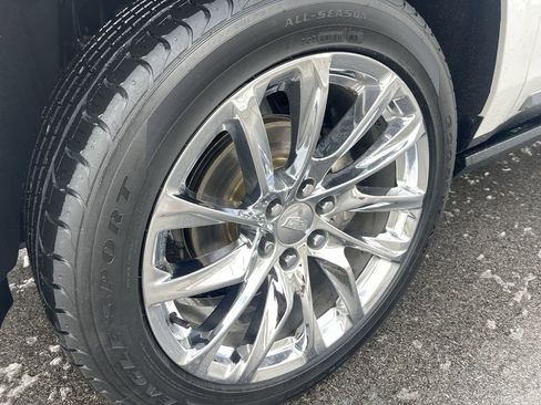 Used 2021 Cadillac Escalade ESV Premium Luxury Platinum image 10