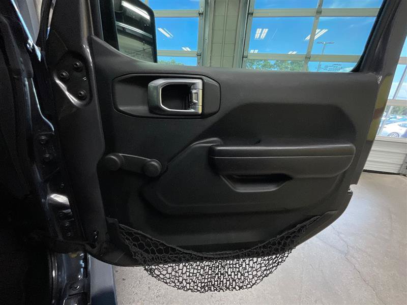 Used 2018 Jeep Wrangler Unlimited Sport AWD/4WD image 25