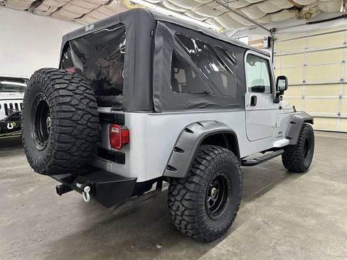 Used 2006 Jeep Wrangler Unlimited AWD/4WD image 3