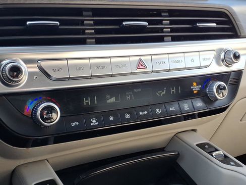 Used 2022 Kia Telluride EX image 8