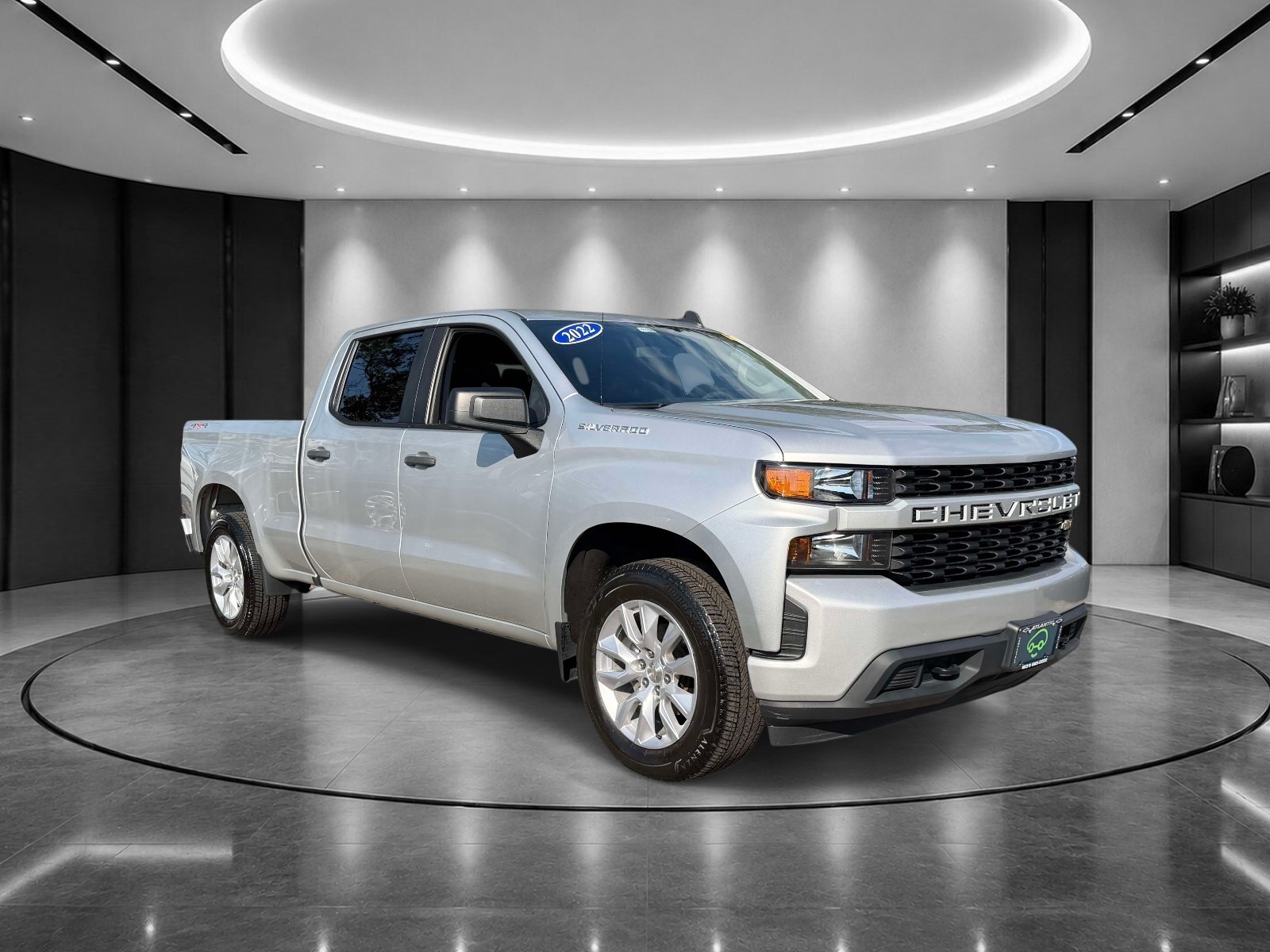 Certified 2022 Chevrolet Silverado 1500 Custom AWD/4WD image 2