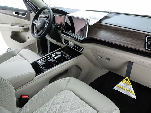 New 2026 Volkswagen Atlas SEL Premium R-Line AWD/4WD image 33