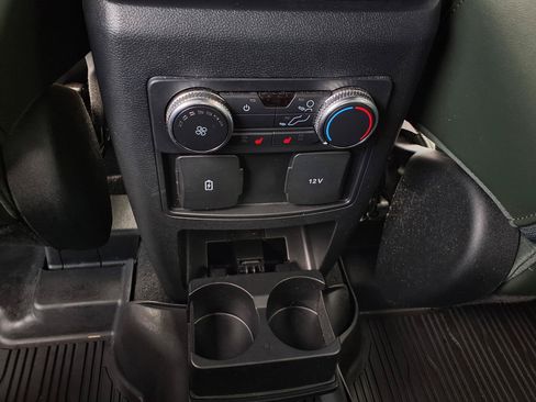 Used 2022 Ford Explorer Timberline AWD/4WD image 19