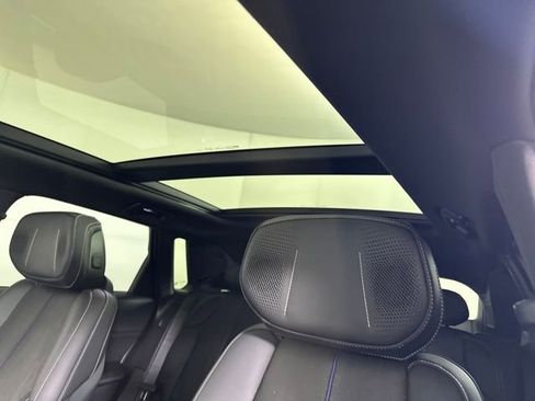 Used 2024 Cadillac Lyriq Luxury image 12