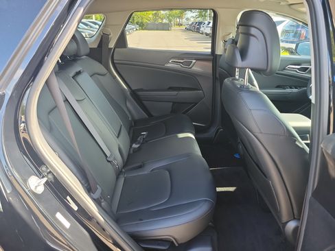 Certified 2024 Kia Sportage EX FWD image 10