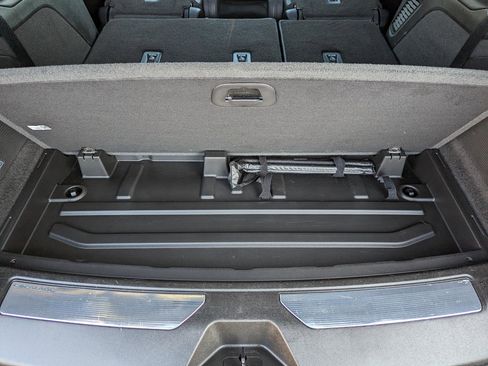 Used 2023 Cadillac Escalade V image 56