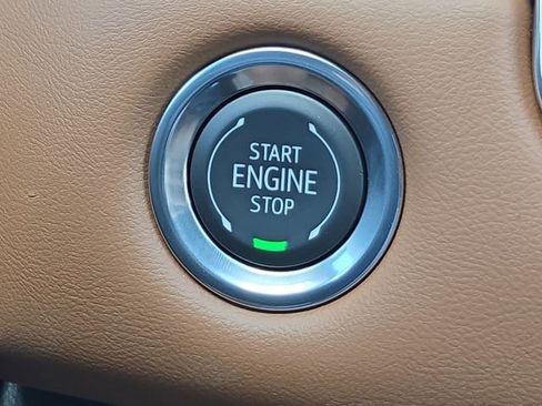 New 2025 GMC Canyon AT4 w/ Nightfall Edition image 17