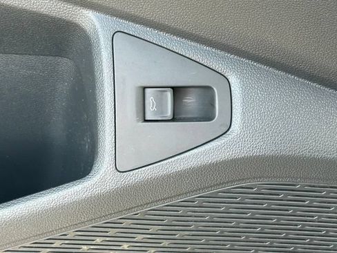 Certified 2025 Volkswagen Jetta Sport FWD image 20