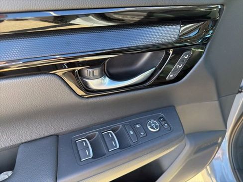 Used 2025 Honda CR-V EX-L image 4