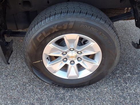 Used 2025 Chevrolet Silverado 1500 LT image 25